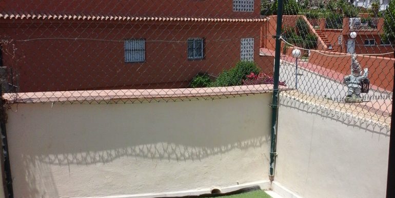 B6FF5948-6FA6-4754-88DD-DE94D9429A77