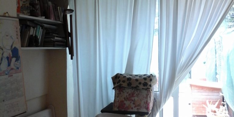 DF4D7B66-8094-4F8C-ABE2-F17B712E7CA7